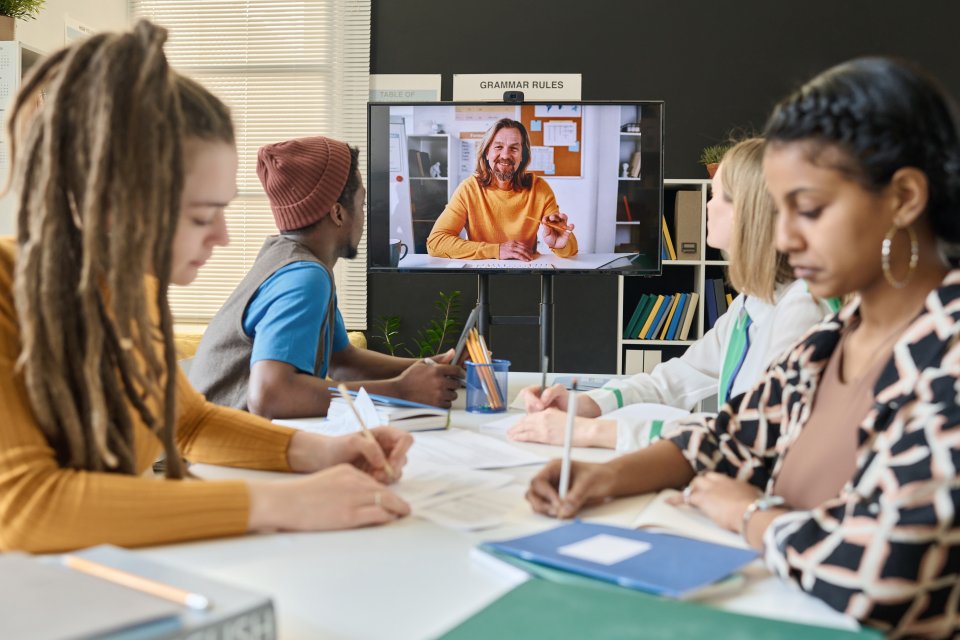 teacher-teaching-his-students-online-2023-11-27-05-18-04-utc teacher-teaching-his-students-online-2023-11-27-05-18-04-utc