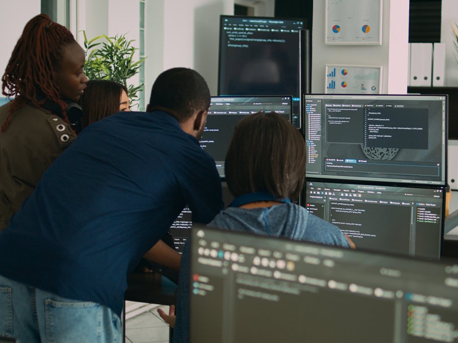 database-admins-collaborating-on-group-project-com-2025-02-17-18-07-17-utc